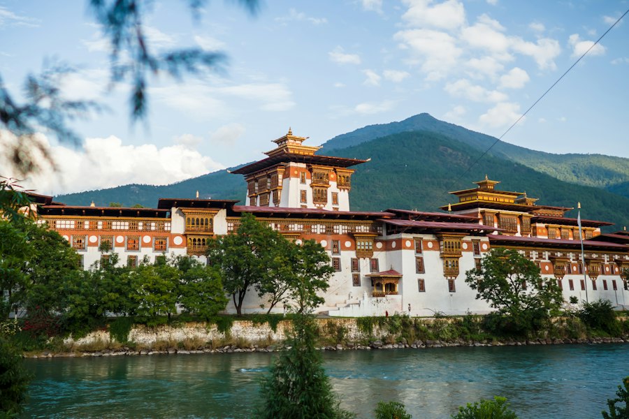 Punakha Dzong beside the river